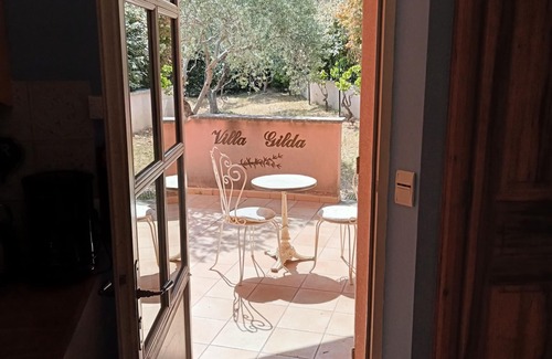 Lioux Villa | Villa with amazing views, in heart of the Luberon golden triangle.