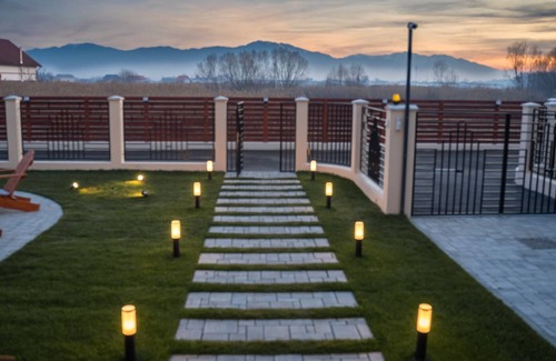 Brasov Villa | Villa with fire pit and mountain view