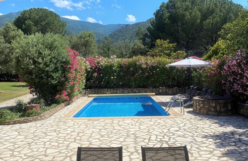 Laroque-des-Alberes Villa | Villa con piscina en jardín aislado - vistas increíbles - a poca distancia del pueblo