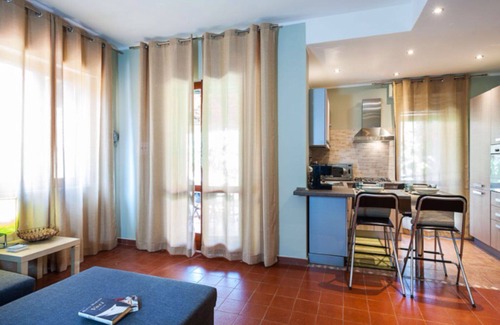 Recanati Villa | Villa con jardín a 200 metros de la playa y del centro turístico de Recanati.