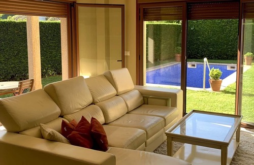 Moana Chalet De Esquí | Chalet Con Jardin y Piscina - En Moaña - Rias Baixas
