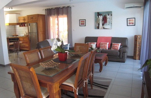 Montvert-les Bas Villa | VILLA RECIENTE CON PISCINA CLIMATIZADA MUY BIEN UBICADA