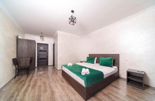Dilijan Villa | Villa with heating big pool 35C, terrace, sauna and cinema