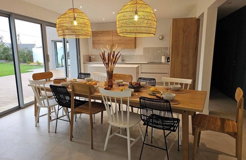 Plouguerneau Villa | Villa with indoor pool 5 minutes walk from the beach