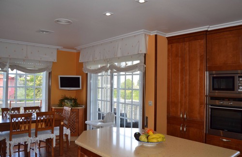 Panxon Chalet De Esquí | Chalet con gran jardín en zona tranquila cerca de playas