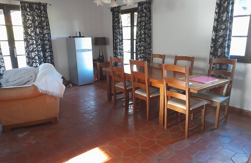 Tourrettes Villa | Villa familiar con gran piscina, amplios jardines e internet.