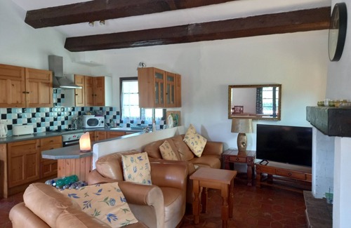 Tourrettes Villa | Villa familiar con gran piscina, amplios jardines e internet.