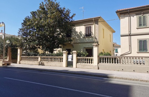 San Vincenzo Villa | villa with parking space and private outdoor space