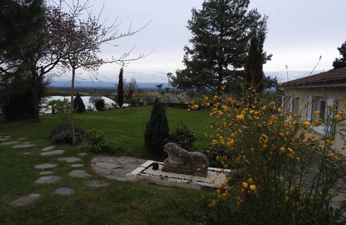Salvizinet Casa | Villa con piscina y vista abierta, situada hacia Lyon.