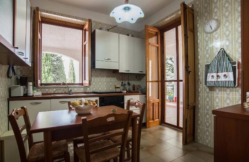 Termini Imerese Villa | El Villa con vistas al mar a pocos pasos de la playa, cerca de Cefalu y Palermo