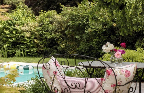 Sona Casa | Villa with pool between Verona and Lake Garda in an old country court