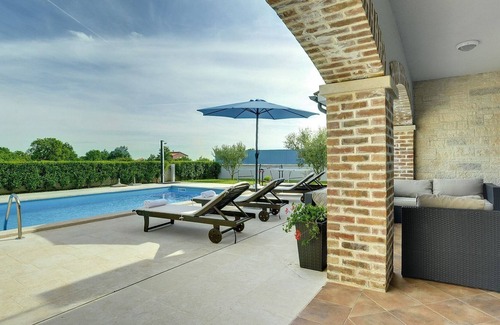 Medulin Cabaña | Villa con piscina privada para 10 pax cerca de la playa en Medulin
