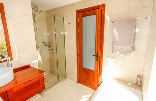 San Bartolome de Tirajana Otro | Chalet con piscina , jardines y árboles frutales
