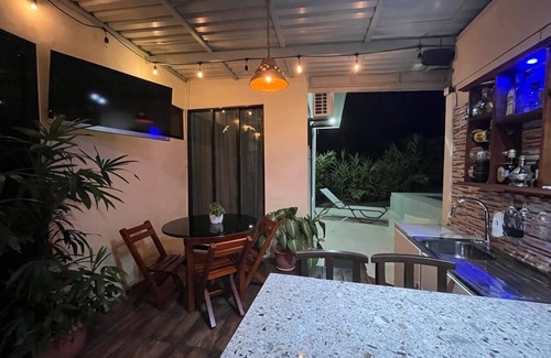 San Ramón Casa | Villa con piscina/ La Fortuna/ Volcán Arenal/*Descuentos semanales y mensuales!*