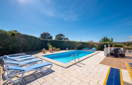 Es Canutells Casa | Alquiler- Chalet con piscina al lado de la playa, Es Canutells, Menorca