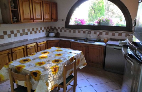 Tavullia Villa | Chalet independiente con piscina privada en las verdes colinas de las Marcas