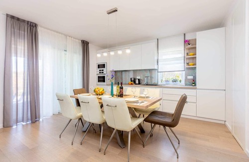 Milovcici Villa | Villa with pool, whirlpool, beach, quiet location - TRAVELER Reiseburo Krk - ID 2374
