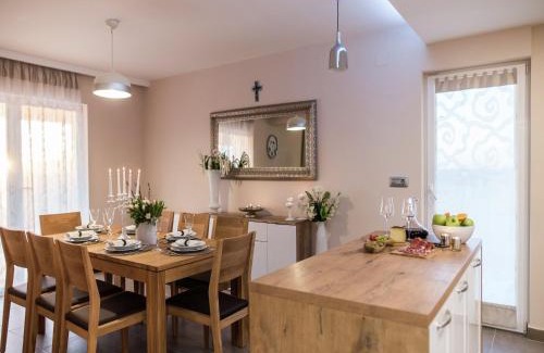 Debeljak Villa | Villa with Private Heated Pool