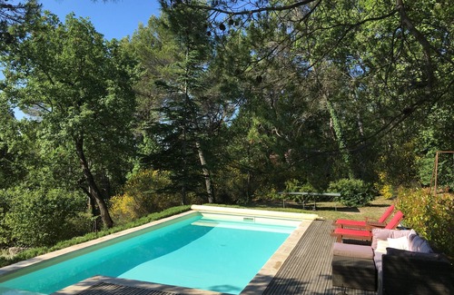 Pierrevert Villa | Villa con piscina privada en un tranquilo bosque de pinos entre Luberon y Verdon