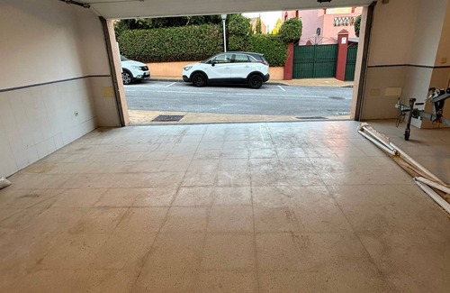 Marbella Chalet De Esquí | - Villa with private pool