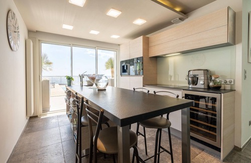 Meze Villa | Chalet con piscina privada y vistas a la laguna