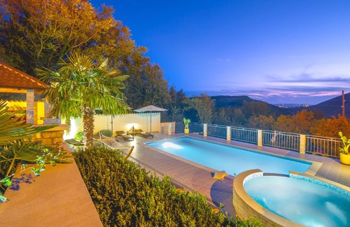 Vinodolska opcina Casa | Villa Verde en una casa con piscina privada en oasis verde, a 3 km del mar