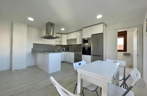 Motril Villa | Villa with Private Pool Near Beach, cleaning included