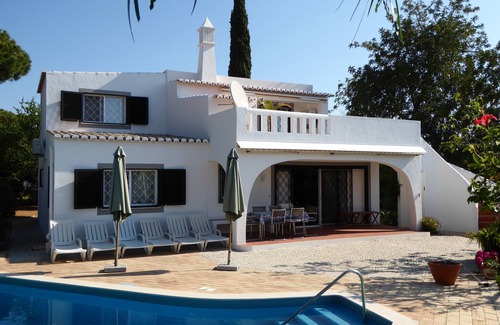 Vale do Lobo Villa | Villa con gran jardín y piscina cerca de la playa.