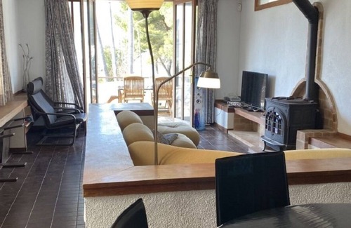 Marina Manresa Chalet De Esquí | Chalet con vistas al mar ideal para familias, a 5 min de la playa!