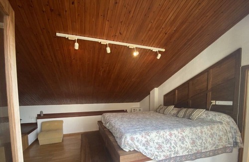 Marina Manresa Chalet De Esquí | Chalet con vistas al mar ideal para familias, a 5 min de la playa!