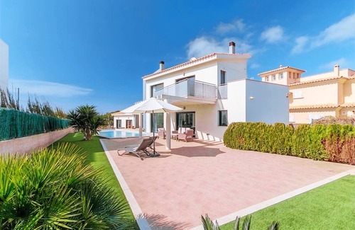 Sa Torre Villa | Villa with sea views, private pool and mini-golf