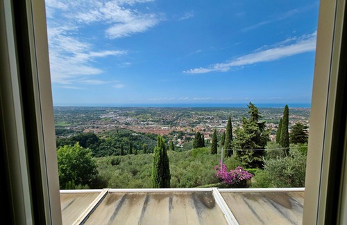 Pietrasanta Villa | Villa en Pietrasanta con 3 habitaciones, capacidad 6