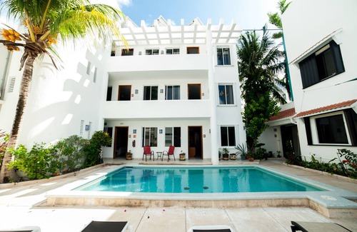 Colonia Andrés Villa | Villa con piscina impresionante!