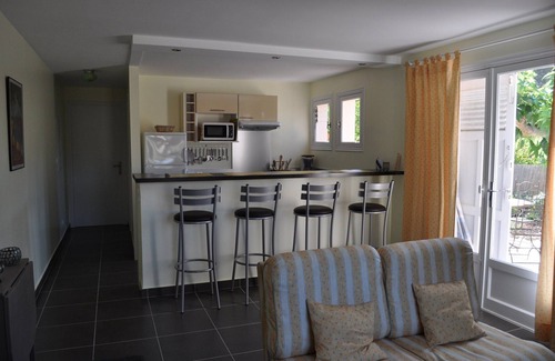 Boulouris-sur-Mer Villa | VILLA con piscina de 1 a 14 pers cerca del mar, 3 apartamentos