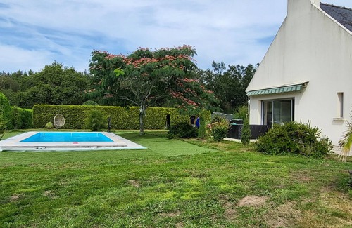 Benodet Villa | Villa with swimming pool and tennis court near Mer Blanche and Golf de Benodet