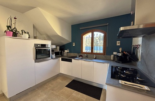 Poulx Casa | Villa with swimming pool, pool house, air conditioning