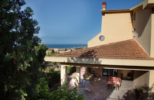 Licata Villa | Villa con terraza y jardín a 350 metros del mar de Licata.