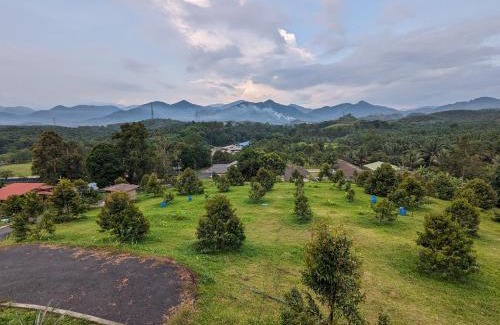 Hulu Selangor Casa | Villa with Titiwangsa Hill View