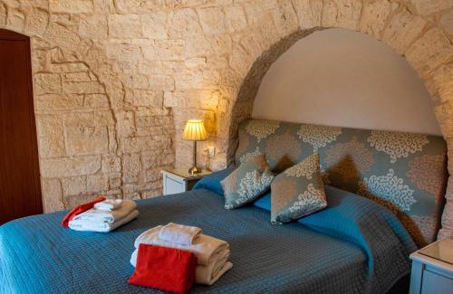 Alberobello Casa | Villa with Trullo and Pool, Alberobello