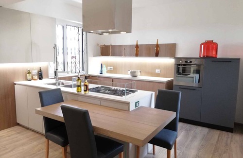 Colà Di Lazise Villa | Casa vacacional con vista lago