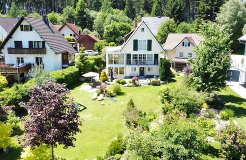 Schluchsee Villa | "Villa Wolfsgrund" - 5* luxury design vacation home