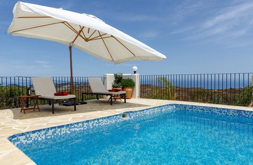 Benitachell Villa | Villa 'Xenofilia 6' con vistas al mar, Wi-Fi y aire acondicionado
