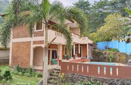 Cisarua Hotel | Villa Yustisia Curug 7 Cilember