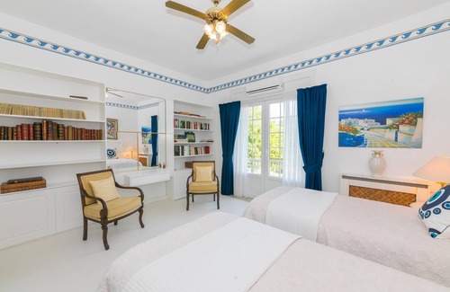 Marmaris Cama Y Desayuno | VILLA ZARİK PERGAMON stunning domain, romantic, family friendly