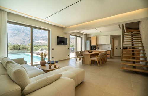 Asprouliani Villa | Villa en Georgioupolis con 3 habitaciones, capacidad 6