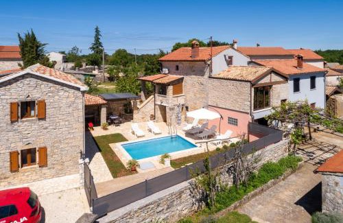 Fabci Villa | Villa Zinnia