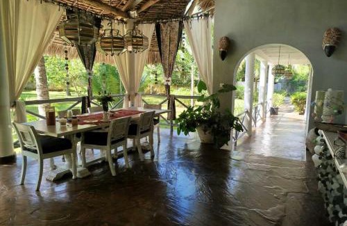 Watamu Villa | villa zoe dhahabu BNB