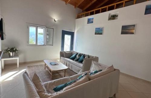 Zola Casa | Villa Zola with Views