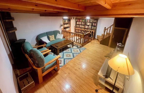 Mieres Chalet De Esquí | VilladeCelis unas vistas que no olvidaras, las mascotas son bienvenidas!