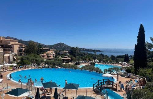 Cap Esterel Apartamento | Village cap Esterel, piscine, plage